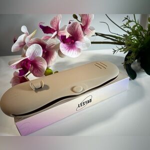 TRAVEL MAKE-UP BRUSH ORGANIZER Silicone Makeup Brush Holder